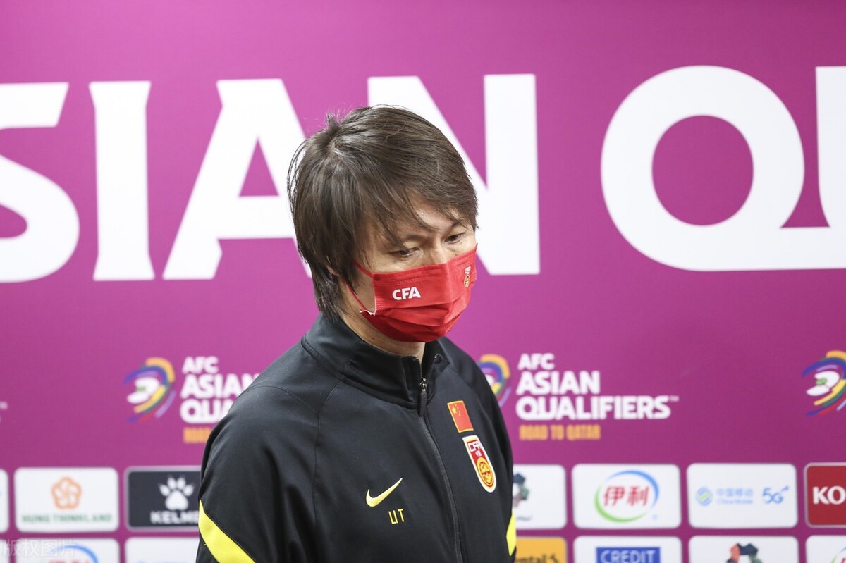 实在忍不了！“李铁下课”铺天盖地，网友恶搞李铁称：“阿曼铁”