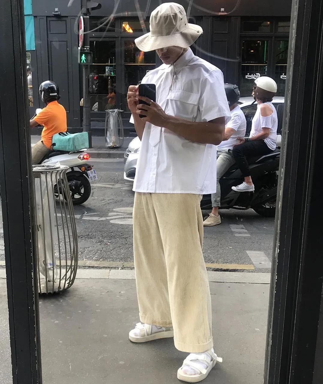 白衬衫是不是男人穿都好看,能把白衬衫穿得好看的男人