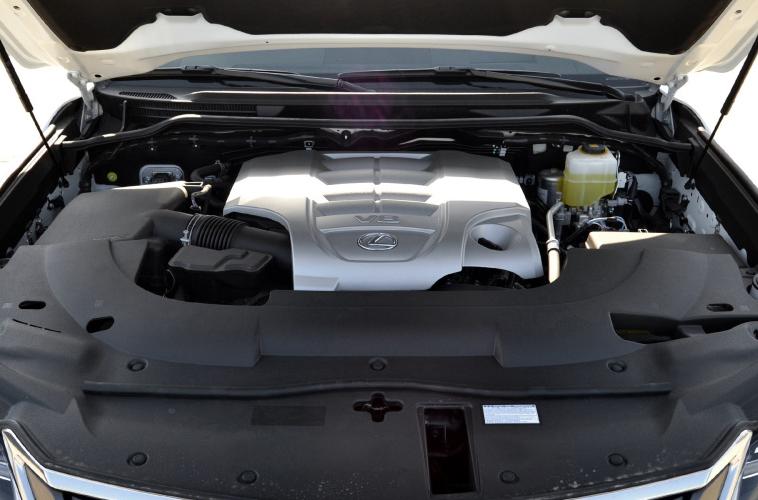 lx570雷克萨斯巅峰限量款,雷克萨斯lx570吊打路虎