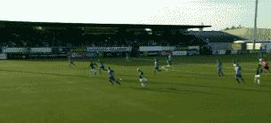 武磊7分钟遭2次打击！伸手3秒要球却被无视急得自己强行射门