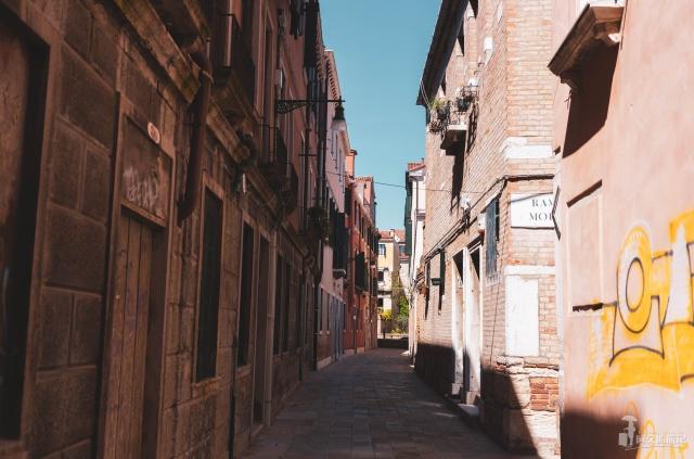 世界上唯一一个没有汽车的城镇,除了威尼斯唯一没有车辆的城市