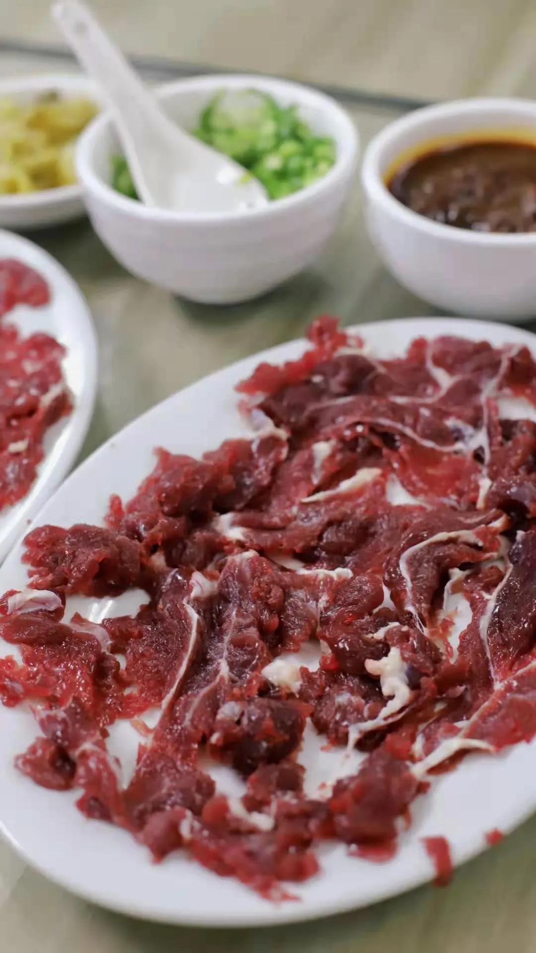 牛肉火锅潮汕人标配,藏在巷子里的潮汕牛肉火锅