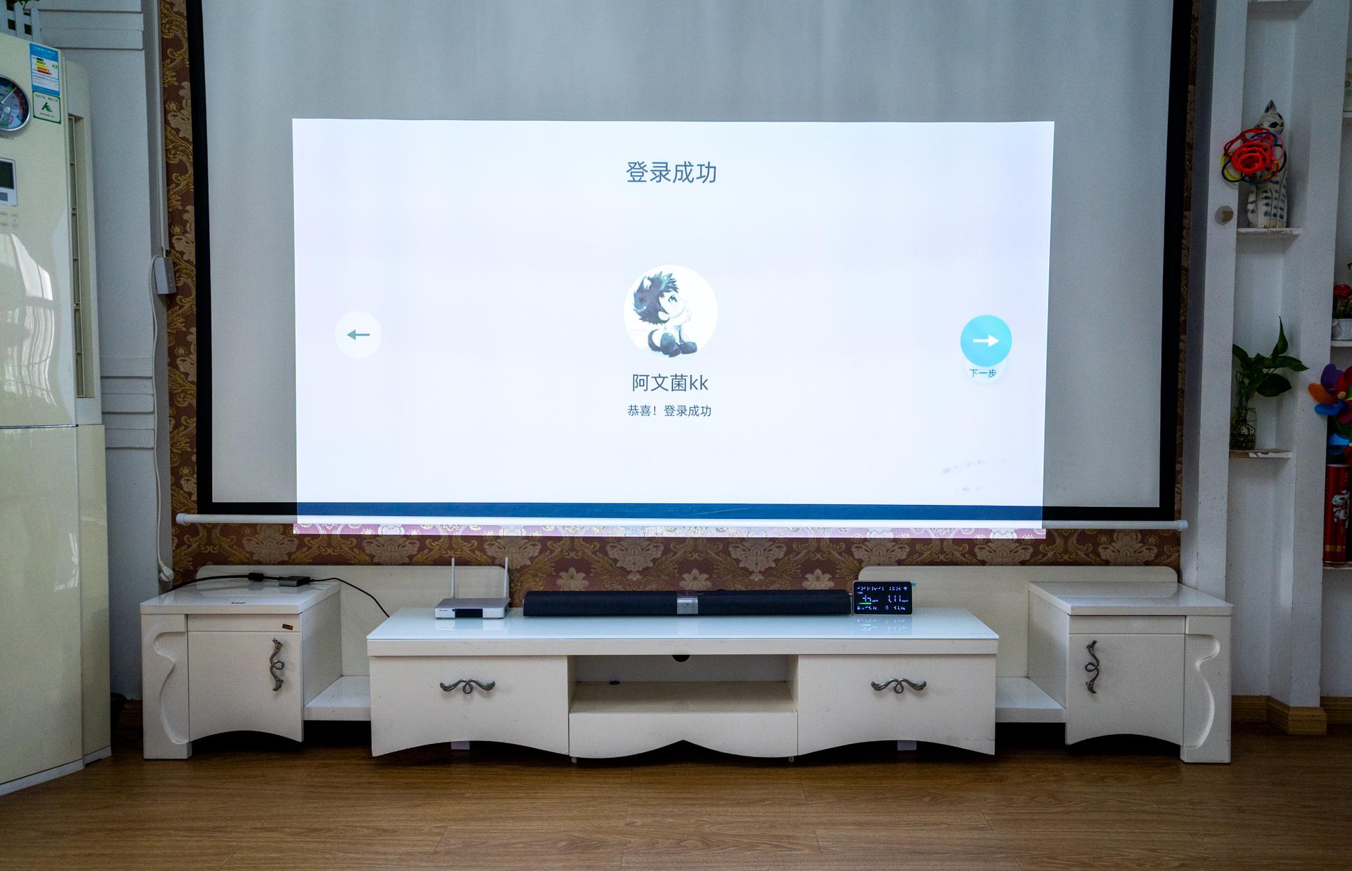 当贝投影仪f3家庭影院,当贝newf3投影仪测评