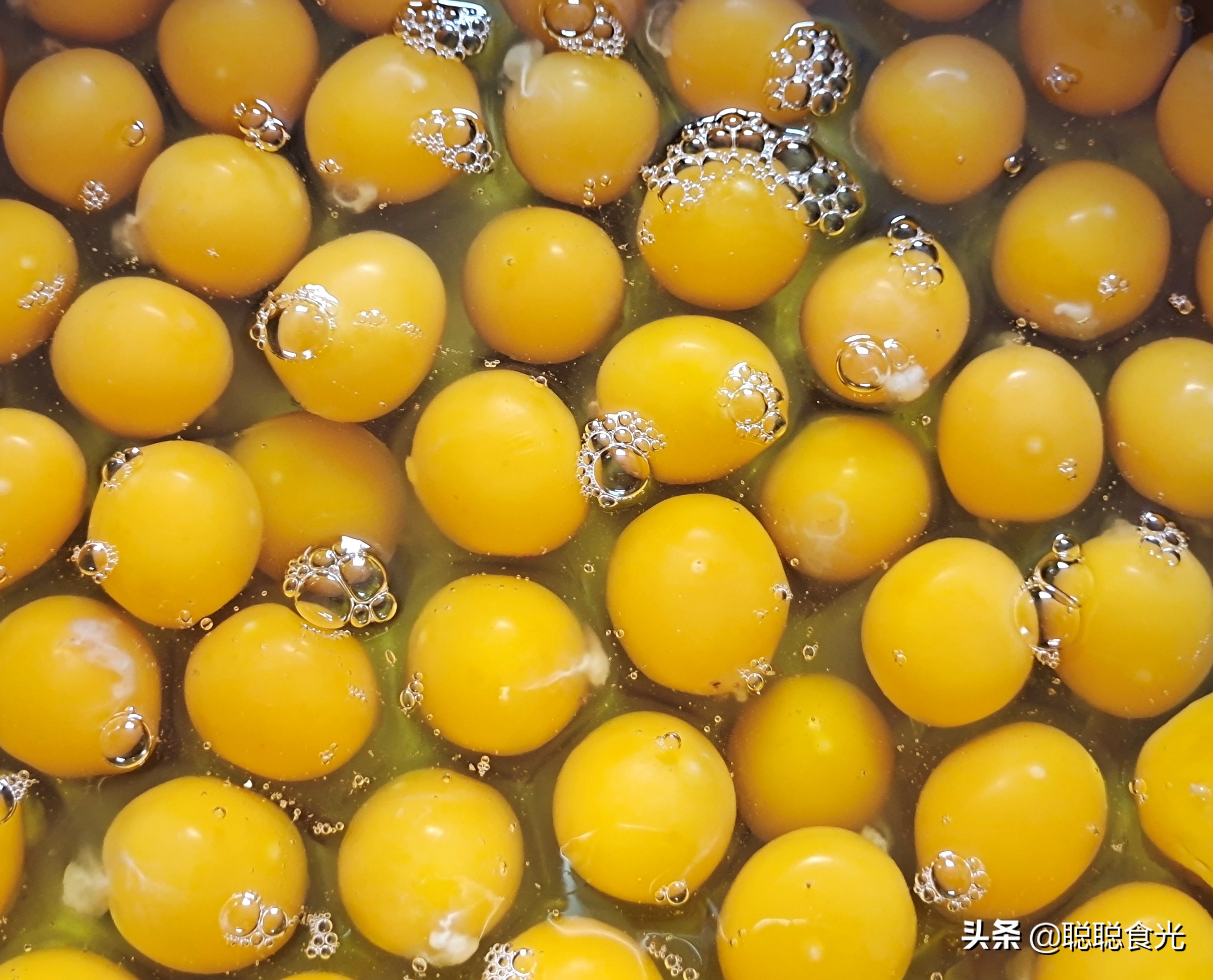 做香肠不放红曲粉放腐乳,做香肠不放五香粉可以吗