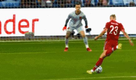 C罗不需要剧本，他自己就是最好的编剧