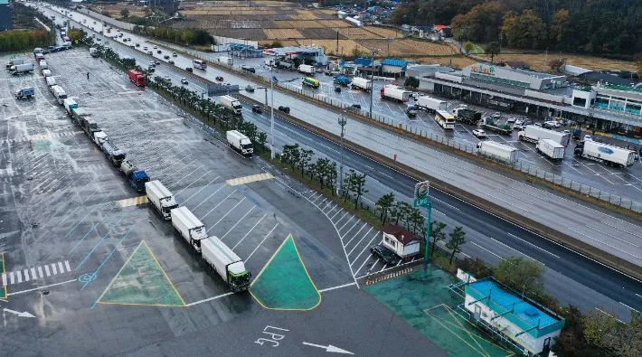 向中国紧急求助,韩国怎么就被小小的尿素卡脖子了?