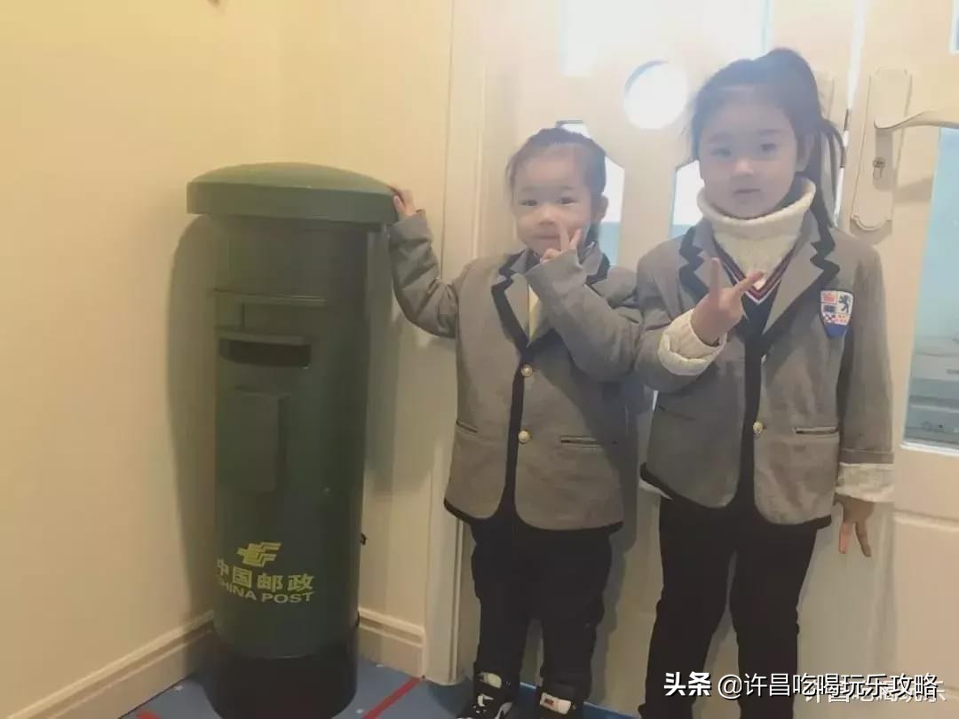 高尔夫球场、外教老师、恒温游泳池，这是什么神仙幼儿园？