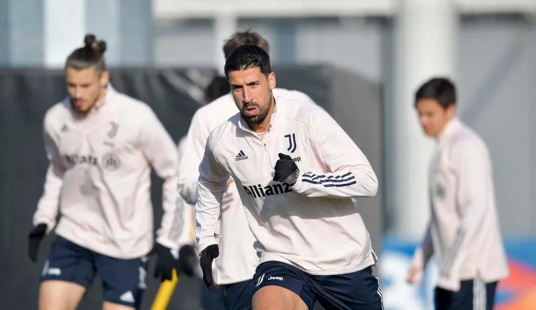 巴萨阿图尔受伤,阿图尔为什么缺阵