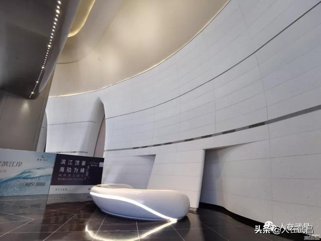 武汉绿地中心大厦最初效果图,武汉绿地中心高楼实拍风景