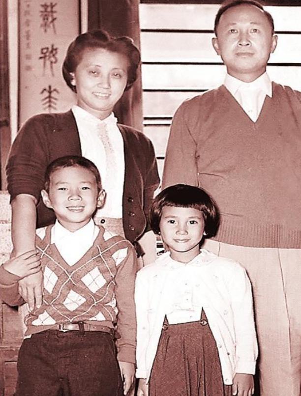 钱学森与蒋英何时结婚的,蒋英嫁给钱学森时多大