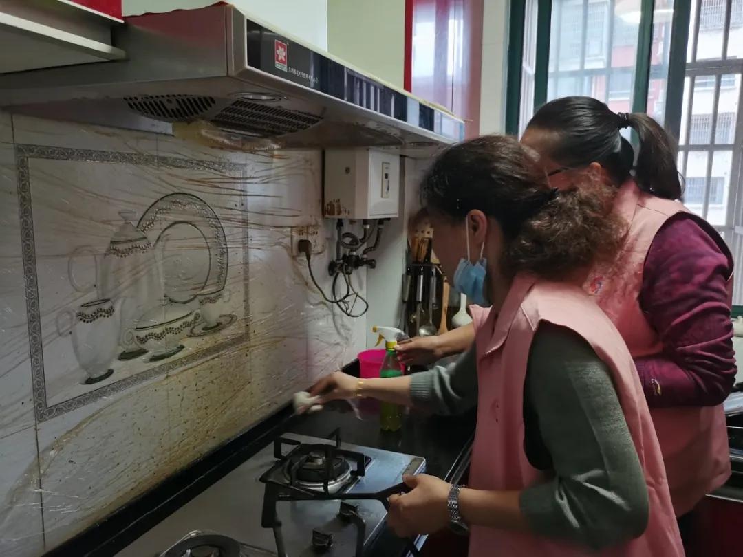 厨余垃圾变废为宝秒变环保酵素,变废为宝绿色环保主题小手工