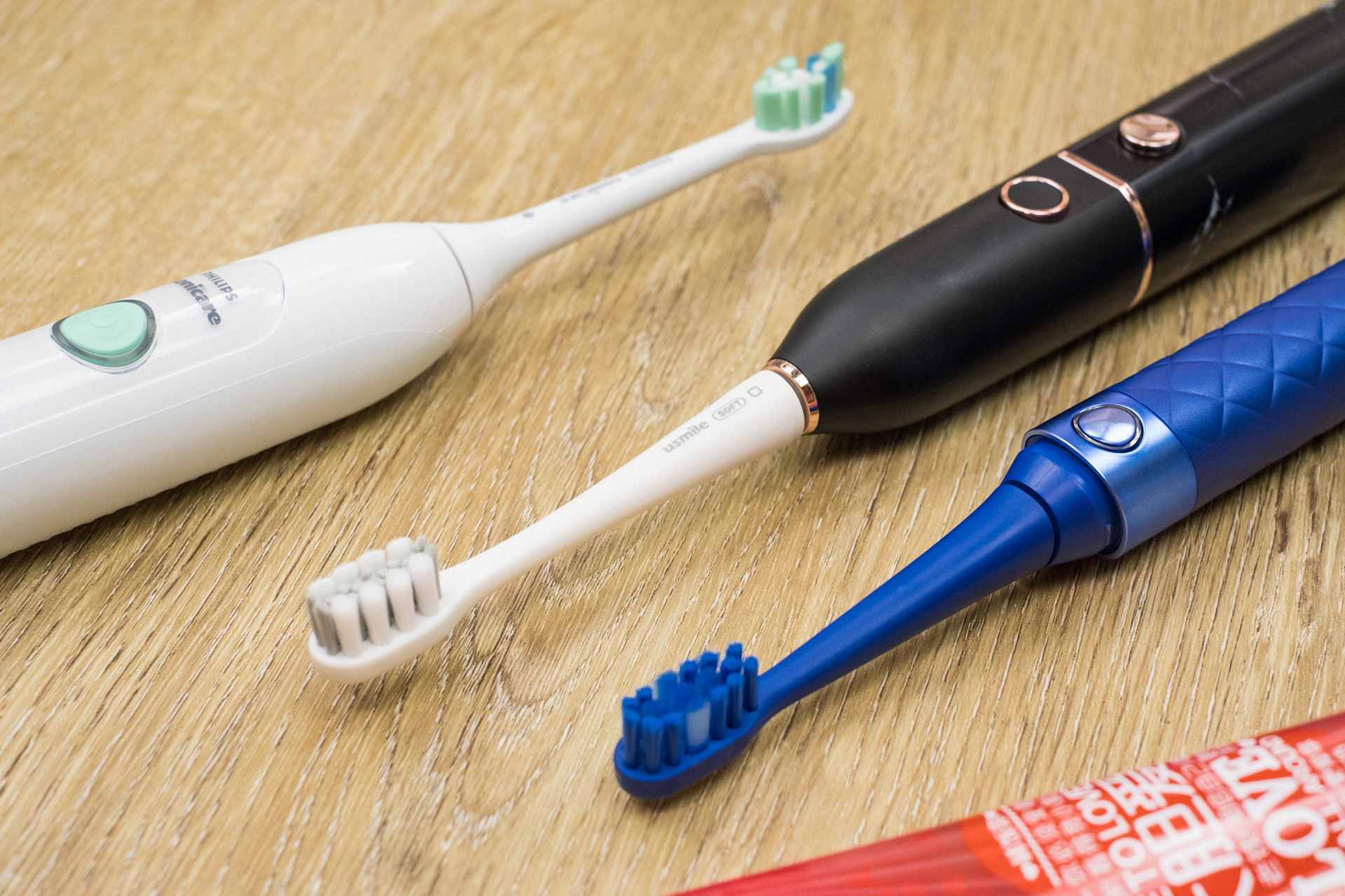 电动牙刷水里震动效果,电动牙刷刷牙的正确方法3d演示