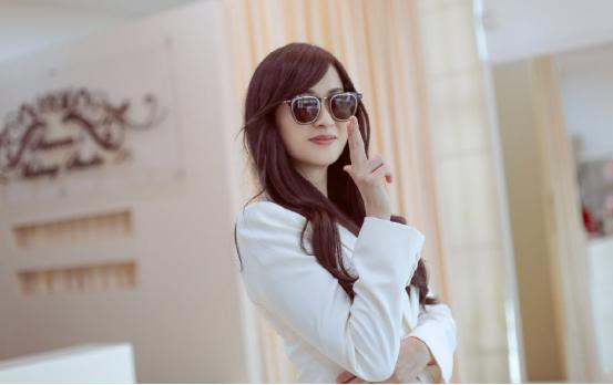 吴尊终于晒老婆正面照,吴尊的婚纱照大全