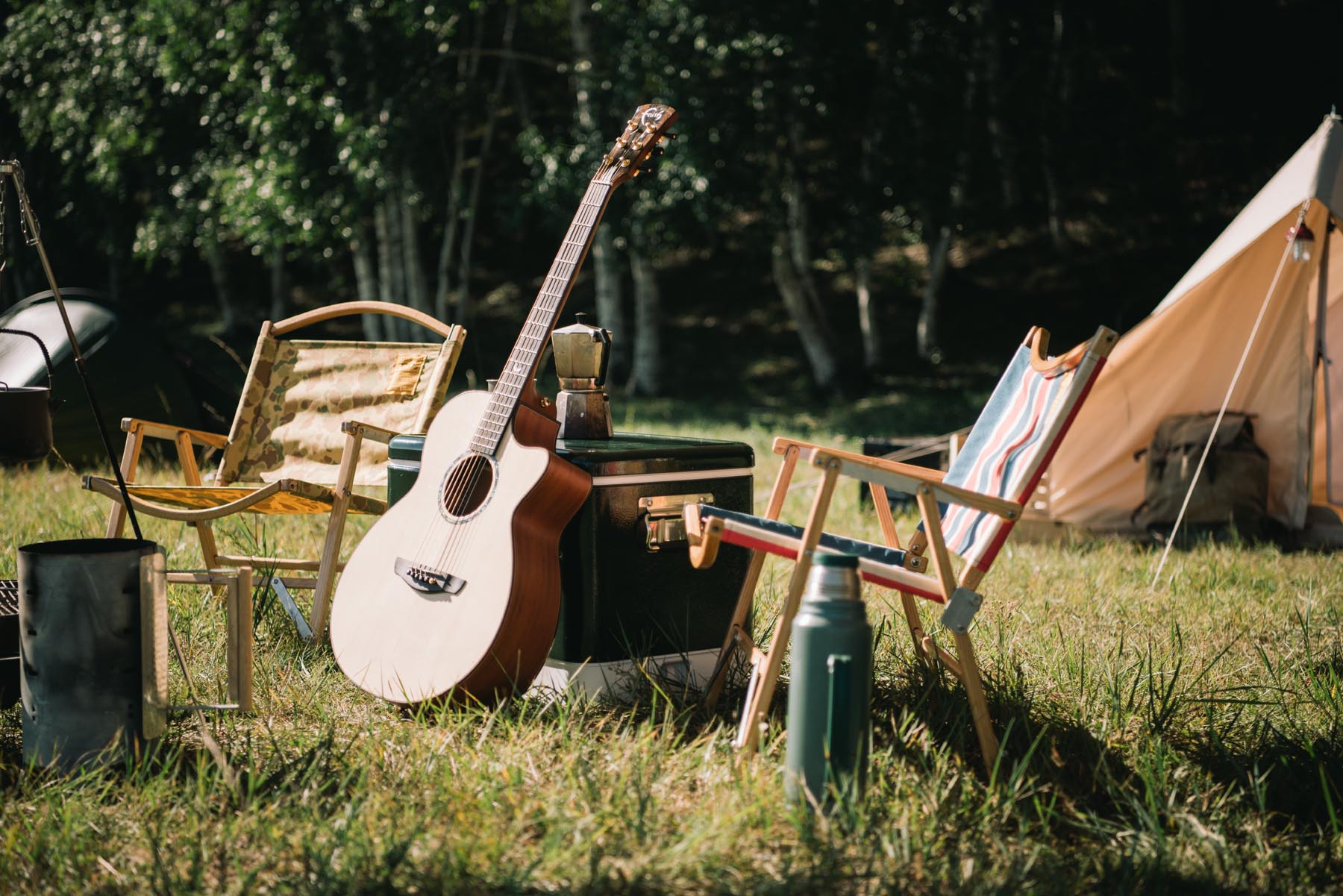 拥有这21件高颜值户外装备，让我们的草原野餐会像家里般优雅