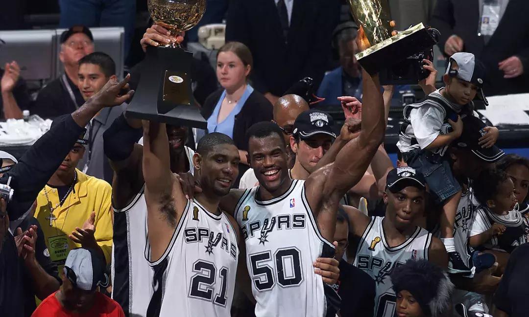 邓肯谢幕战vs威少,邓肯最后一场比赛挥手告别