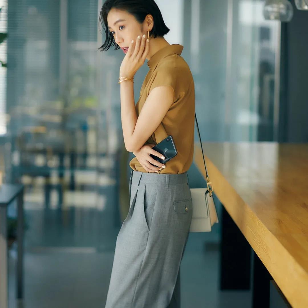 35-45岁女性随性穿搭夏天,时尚穿搭70后女人别穿太单调