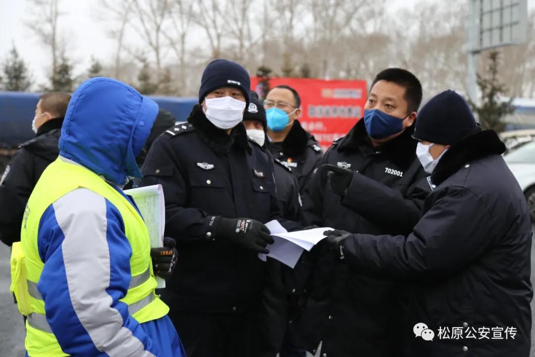 为民沥胆彰无畏许国披肝显忠诚