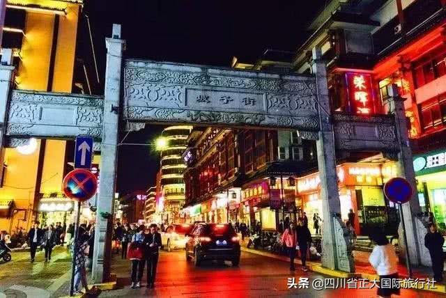 吃货们千万不要错过的昆明美食街,女吃货们打卡长沙网红美食街视频