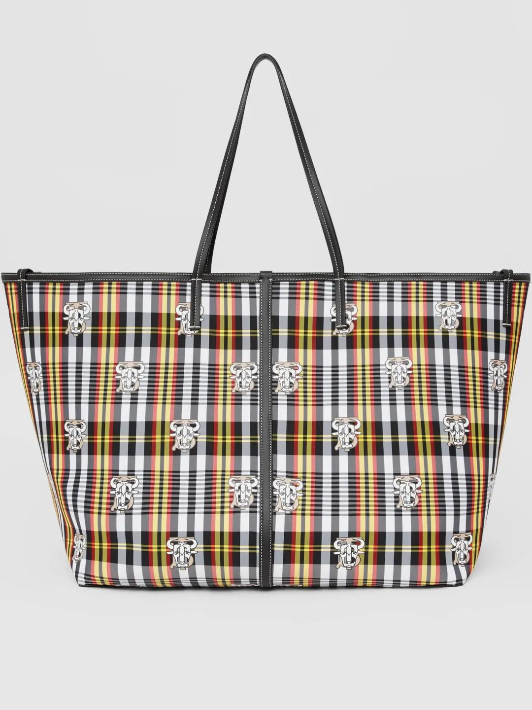 burberry兔年新款,burberry2019早春款