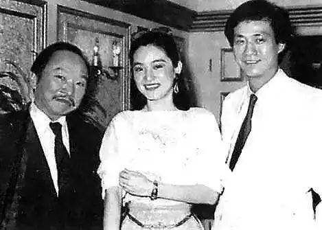 古龙与酒的故事大全,古龙小说感情纠葛