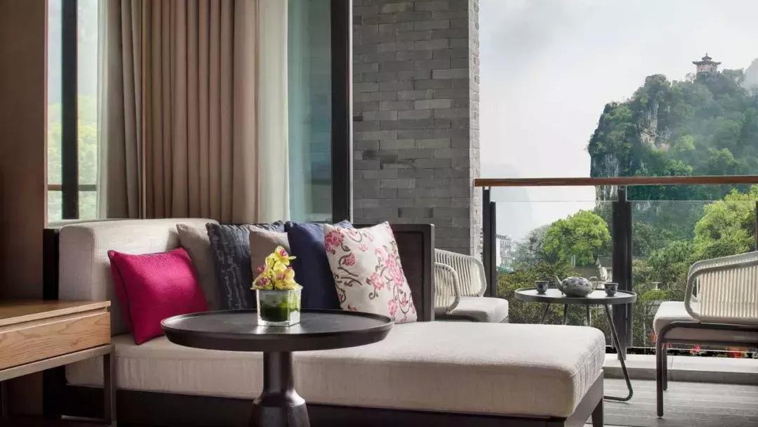 阳朔十大顶级酒店,阳朔西街最美的酒店夜景