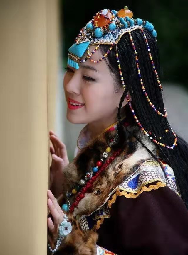 云南16个州的姑娘,云南风情推荐