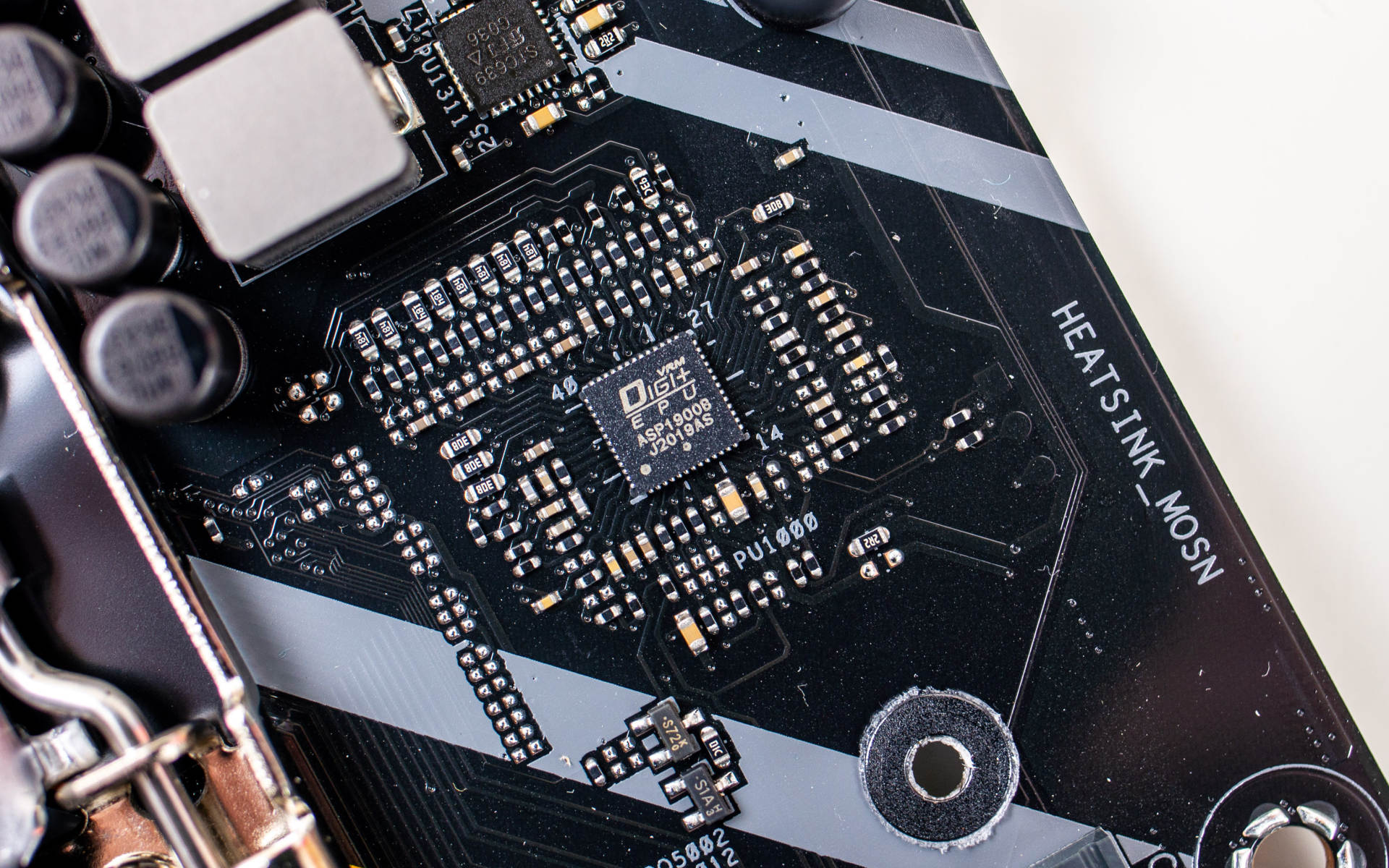 华硕b460m-pro重炮手内存超频,华硕b460m重炮手pro有什么提升