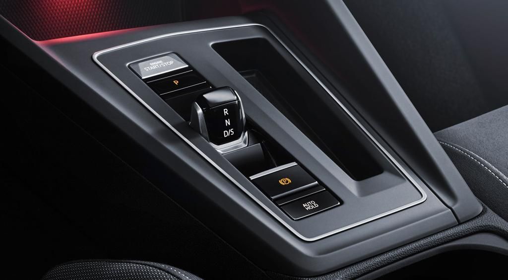 绕不开的一台奔驰,绕不过去的神车