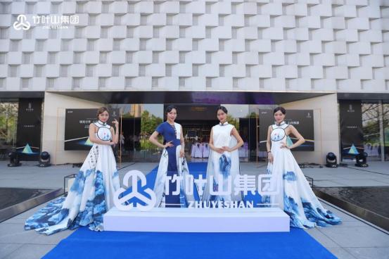 绔瑰彾灞遍泦鍥㈠彂甯冧細,闀滆涓栫晫鍋ュ悍鏈潵