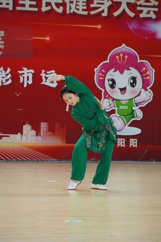 热潮涌动健身气功——洛阳市第十四届运动会健身气功比赛侧记掠影