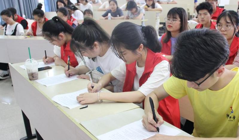 高考成绩不理想应不应该选择复读,上二本线是复读还是去大学考研