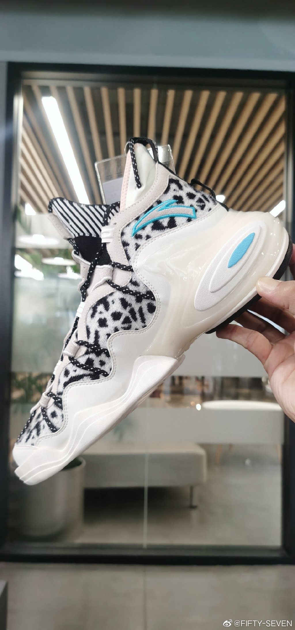 安踏新品系列鞋有哪些,安踏最新款的鞋是什么鞋