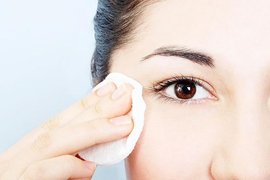 油肌如何控油,哪些简易方法有助于肌肤控油