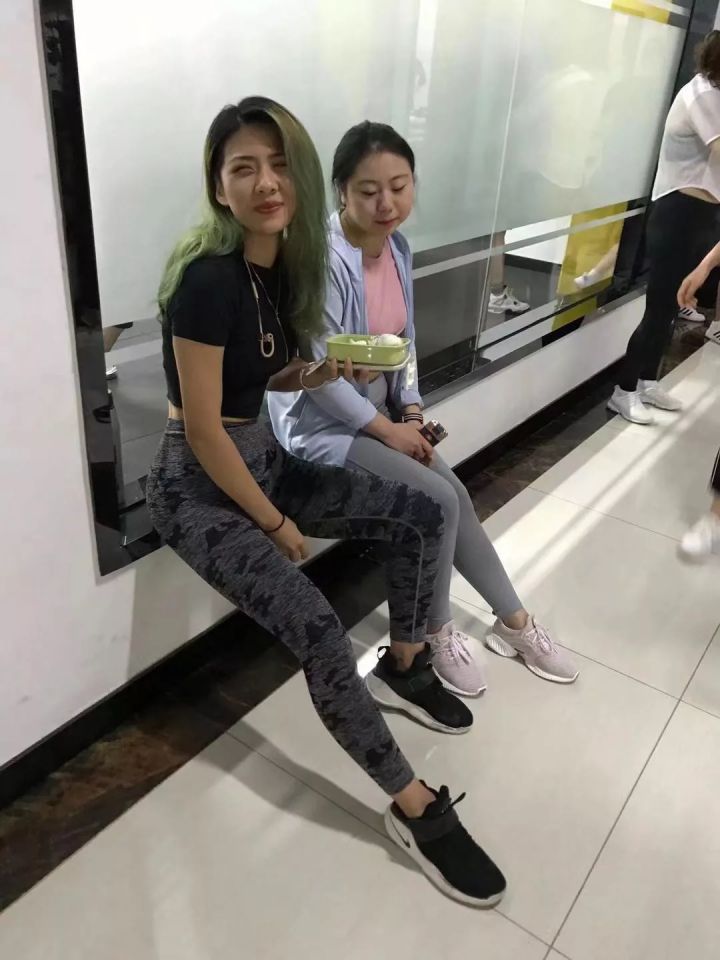 体育女神95后,95后健身美女