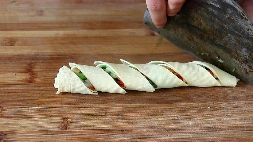 大厨教你做家常凉拌豆腐皮,下酒豆腐皮怎么做