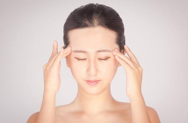 眼霜怎么用才是正确的方法,为什么眼霜不建议用