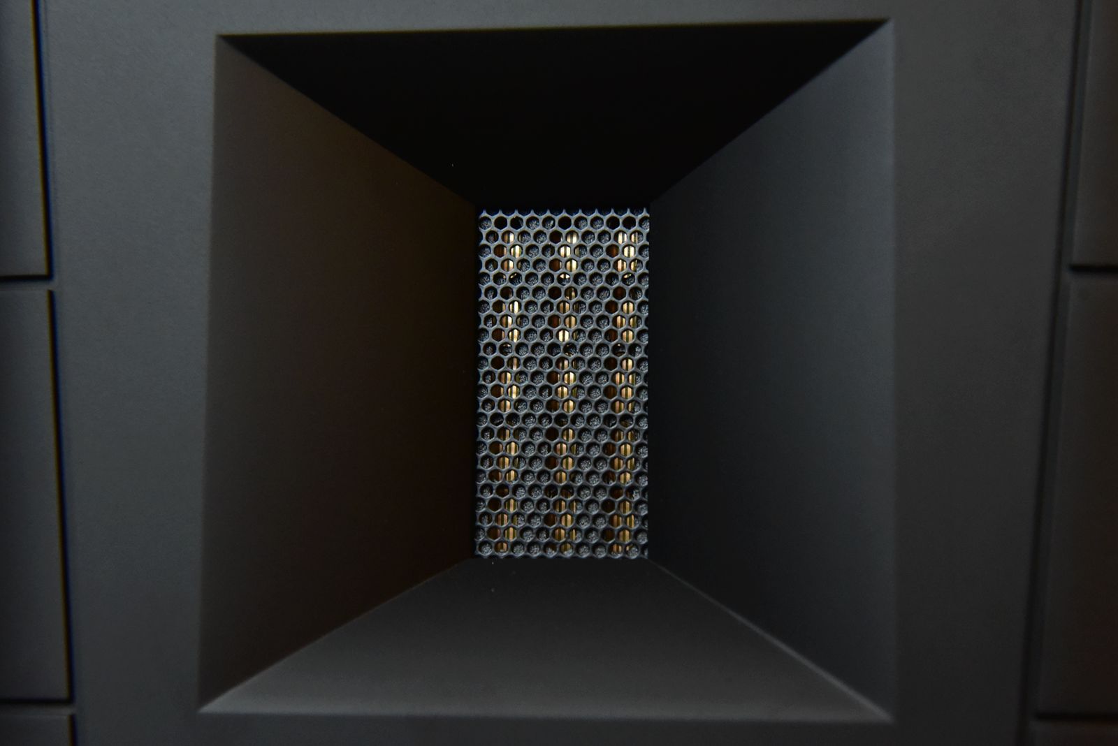 真力惠威监听音箱 (惠威m200mkii与真力8010音箱比较)