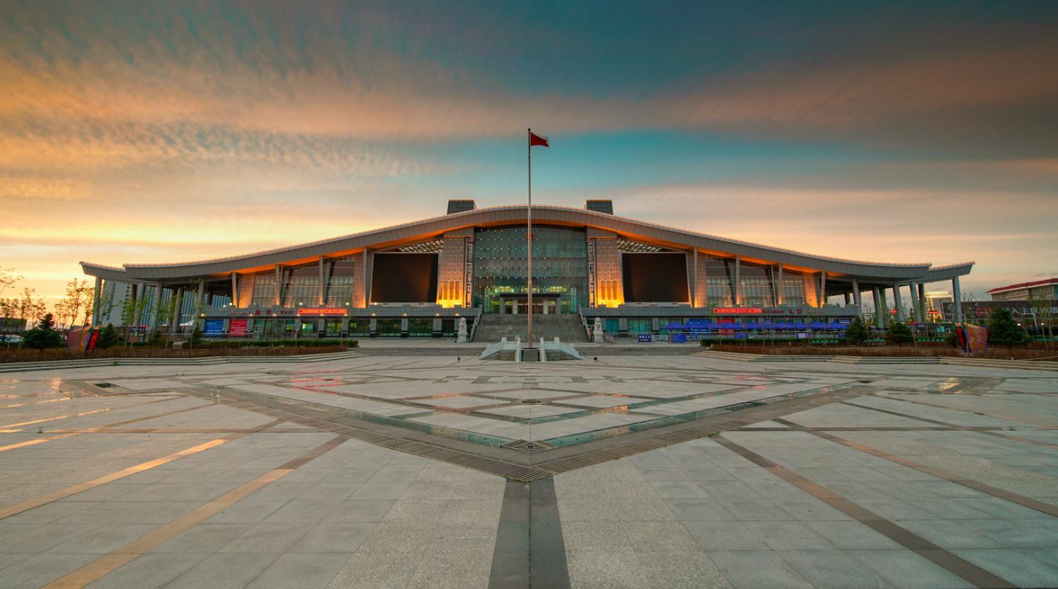 新疆霍尔果斯口岸简介,新疆霍尔果斯新丝路上的黄金口岸