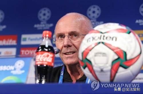 中国男足两球落后逆转取胜,中国男足乌龙视频