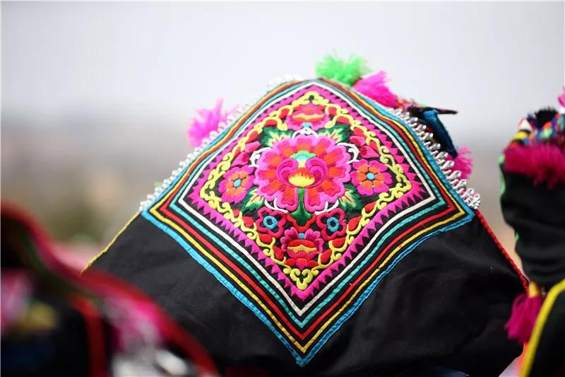 彝族刺绣传承与发展的方法,彝族刺绣的传承价值