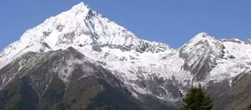 看阿坝县全景,阿坝环线海拔一览表