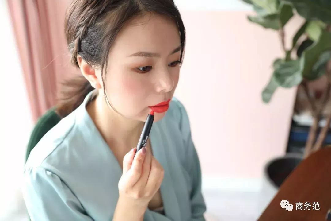 香奈儿彩妆值得买的产品,香奈儿美妆必买清单