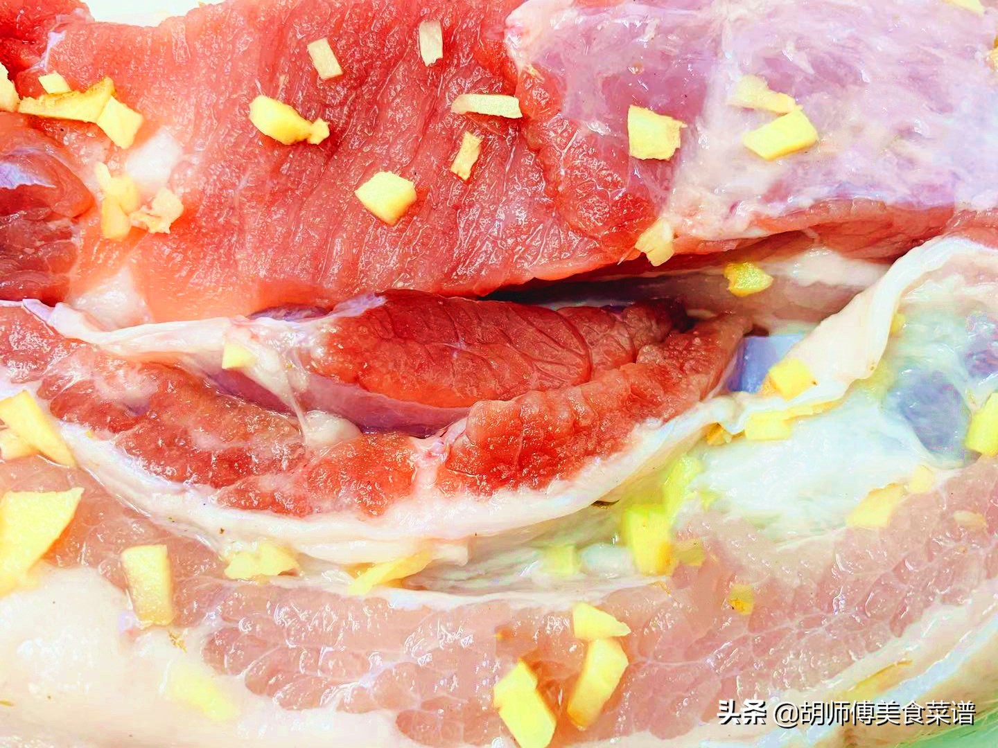 解冻后的猪肉能再放进冰箱冷冻吗,猪肉能在冰箱放多少天不过期