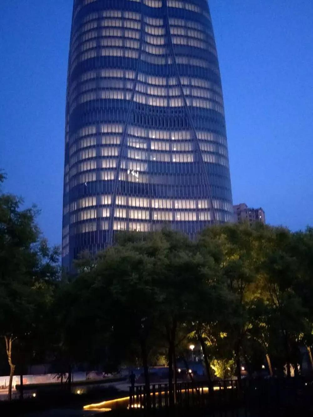 香港新世界集团大厦,香港最高摩天大楼前十名排行