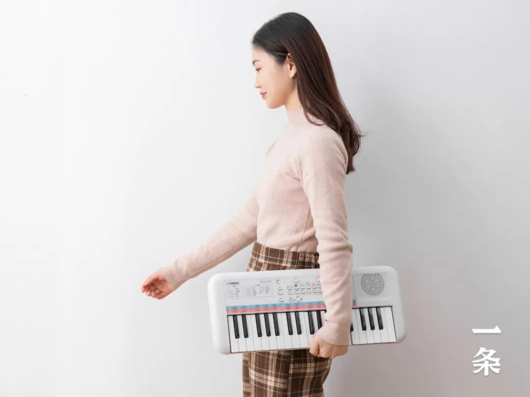 雅马哈出了台400元的电子琴!小孩、大人弹得停不下来