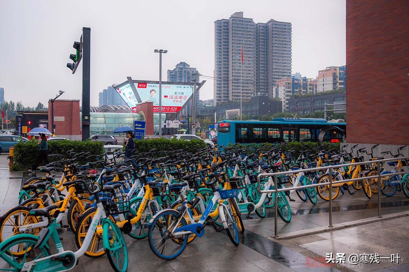 大度的西安，成公共自行车在国内发展最好的城市，全城人都在骑