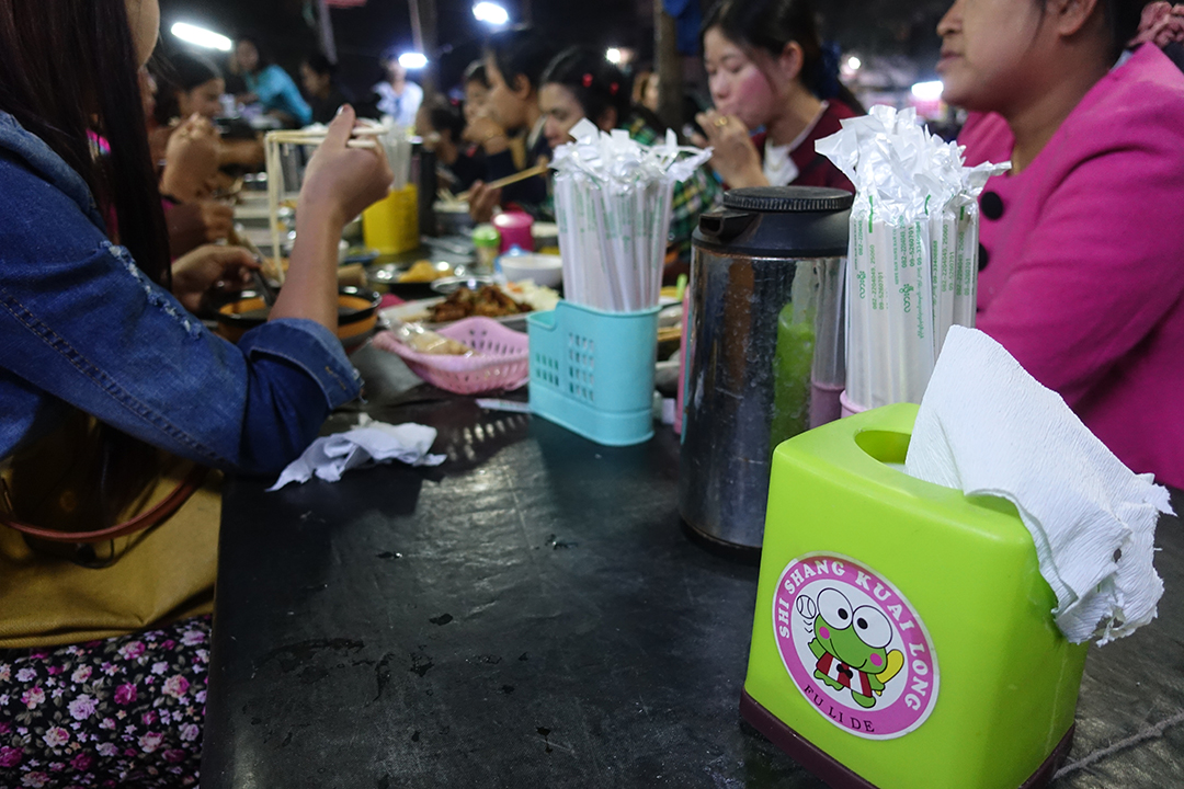 华人在国外打工工资,华人在国外赚钱的工作