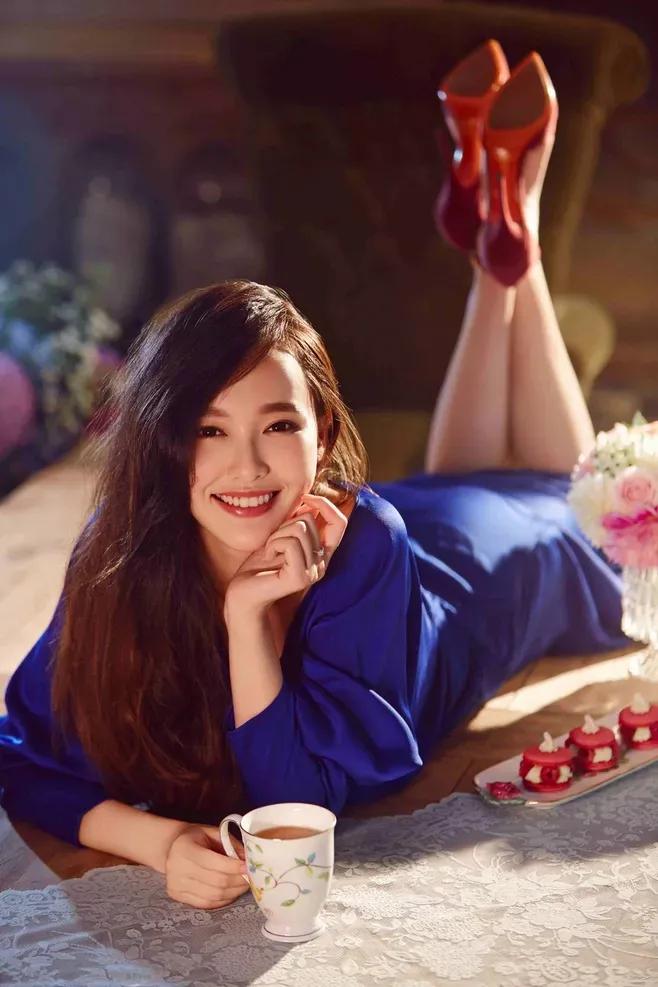 杨超越朦胧感,杨超越小鹿眼