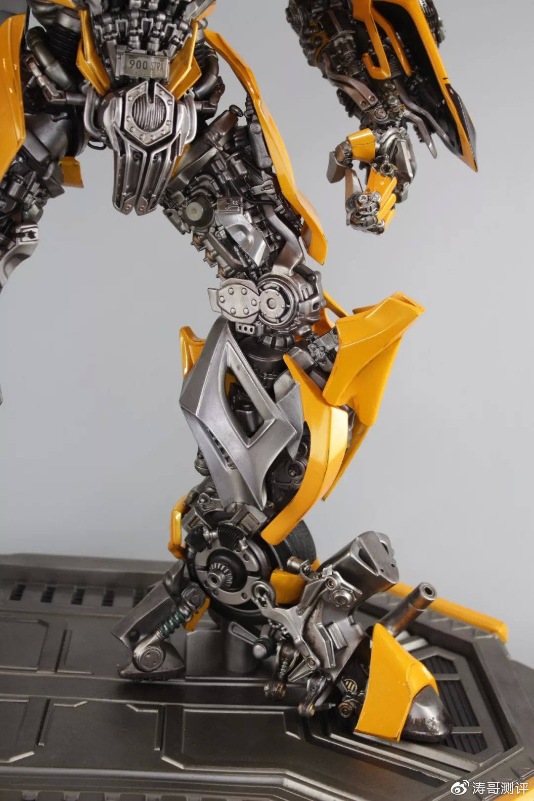 开箱价值1万的新年礼物,10000元以上的大黄蜂模型