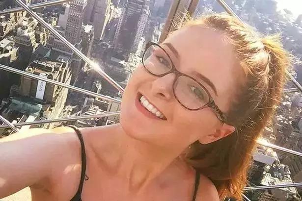 戴隐形眼镜眼睛有虫,戴隐形眼镜眼睛里长虫子